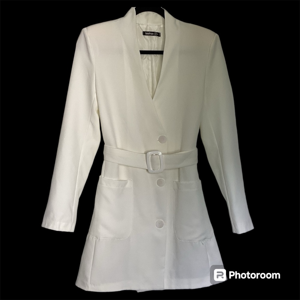 Boohoo White Long Sleeve Dress